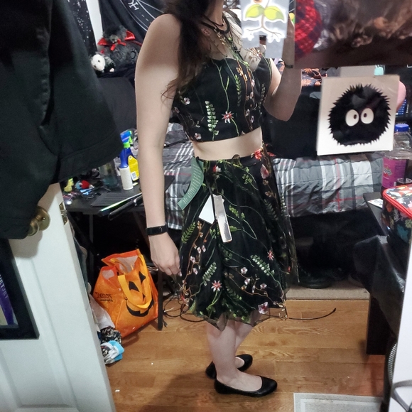 Floral 2 Piece Highrise Skirt Dress - Picture 3 of 6